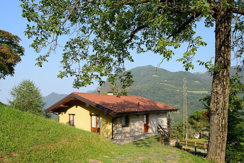 Bed And Breakfast Montino Cene Exteriör bild