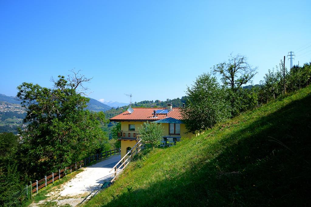 Bed And Breakfast Montino Cene Exteriör bild